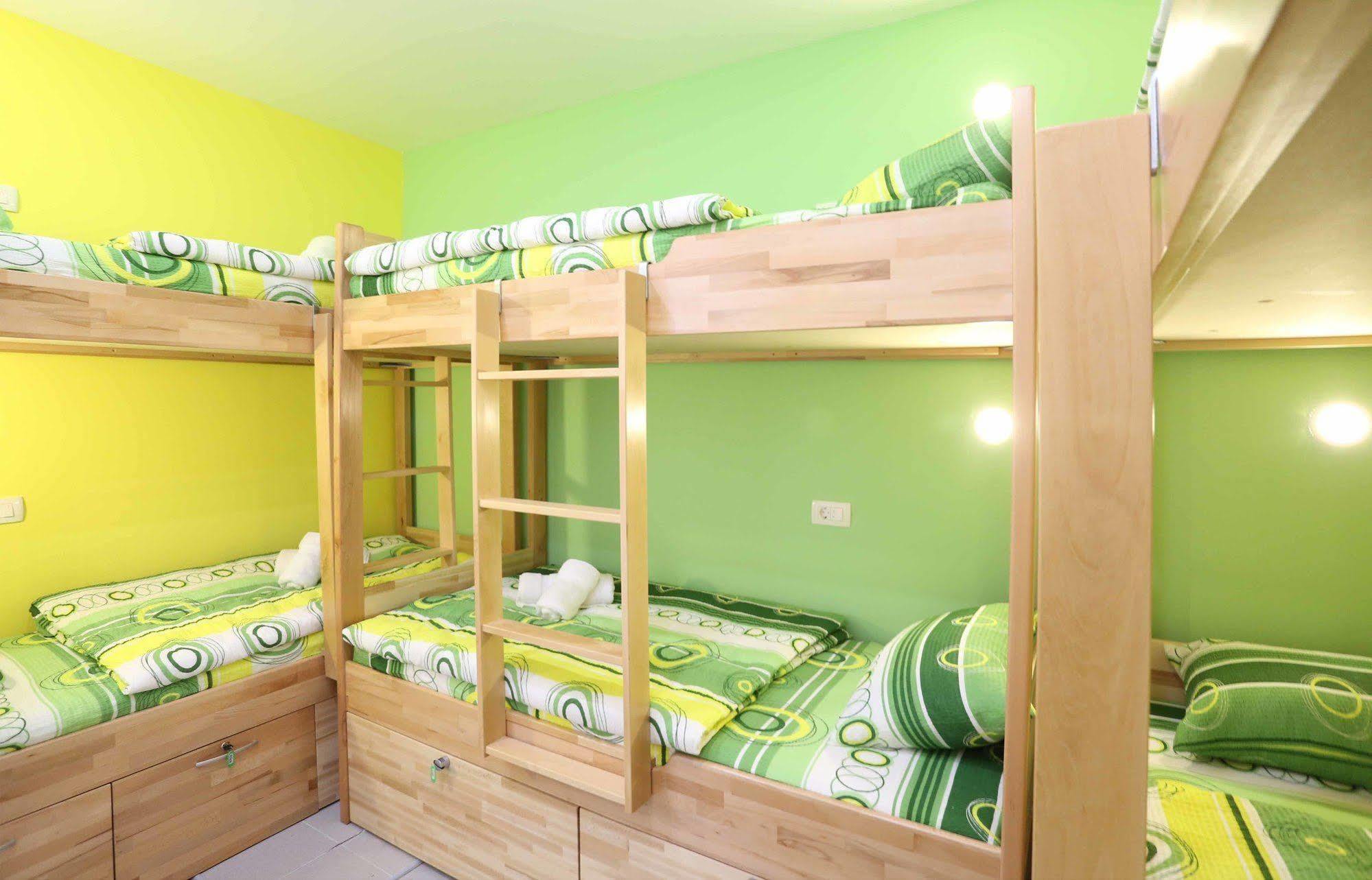 Hostel City Rest Сараєво Екстер'єр фото